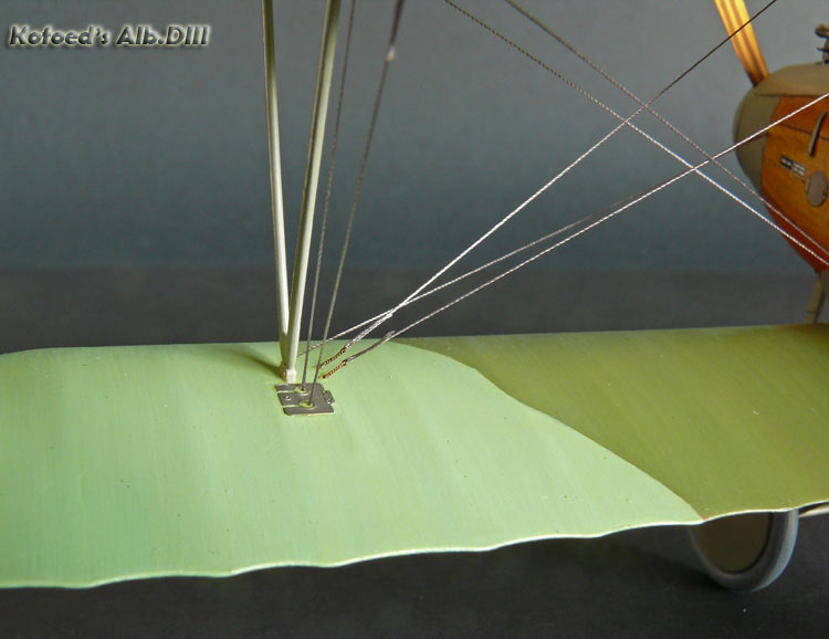 http://www.bobsbuckles.co.uk/keld/DIII-24.jpg